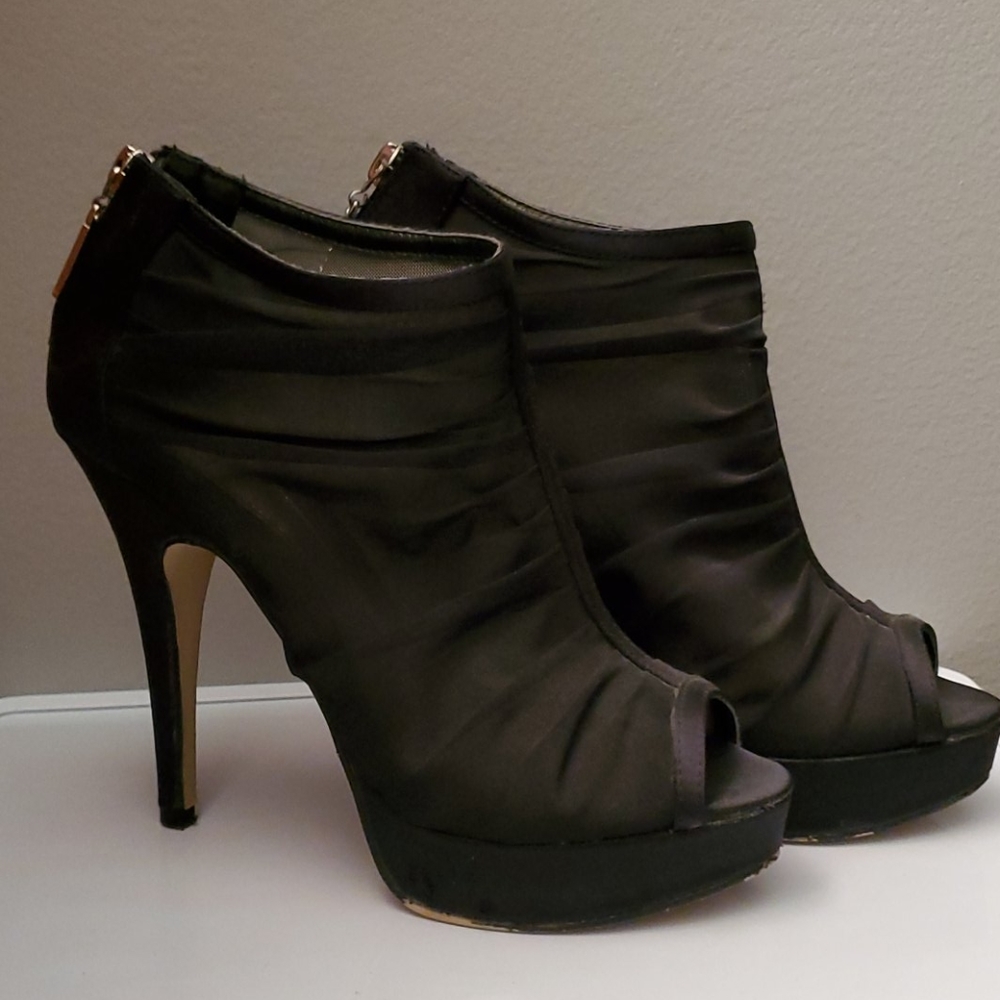 Bakers Platform Peep Toe Pump - image 1